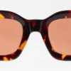 Acetat-Sonnenbrille mit rechteckigem Rahmen Acetat-Sonnenbrille mit rechteckigem Rahmen