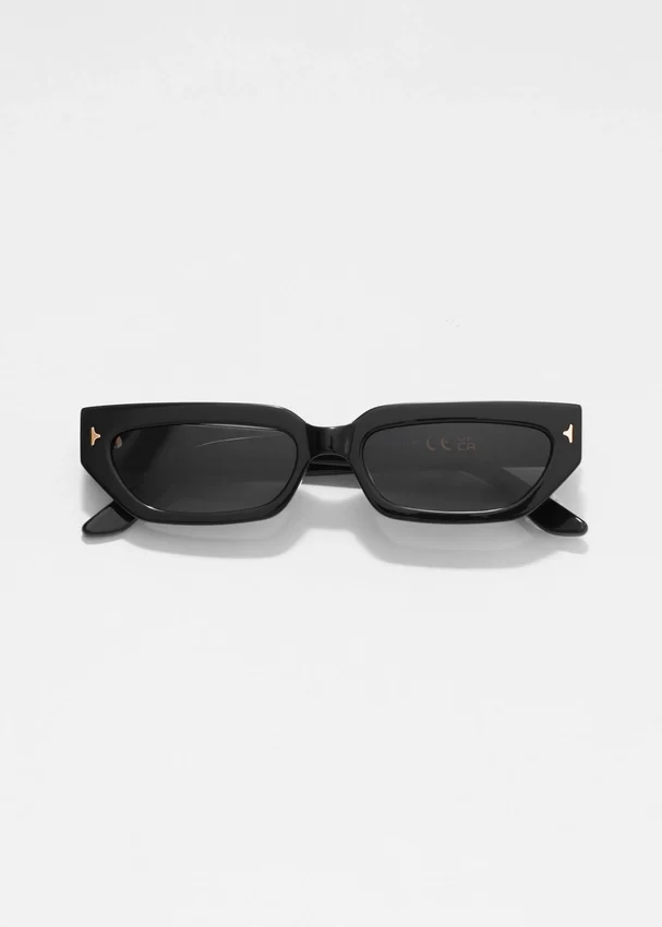 Acetat-Sonnenbrille mit schmalem Rahmen Acetat-Sonnenbrille mit schmalem Rahmen