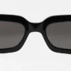 Acetat-Sonnenbrille mit schmalem Rahmen Acetat-Sonnenbrille mit schmalem Rahmen