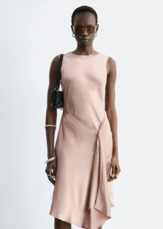Asymmetrisches Midikleid aus Satin
