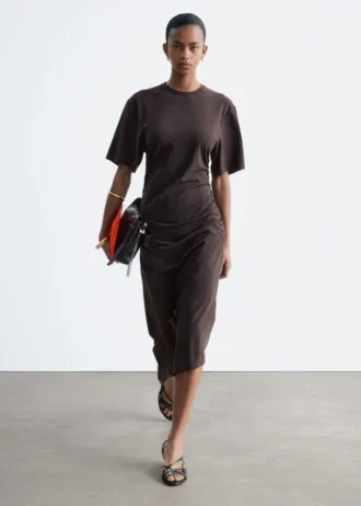 Asymmetrisches Midikleid aus T-Shirt-Material