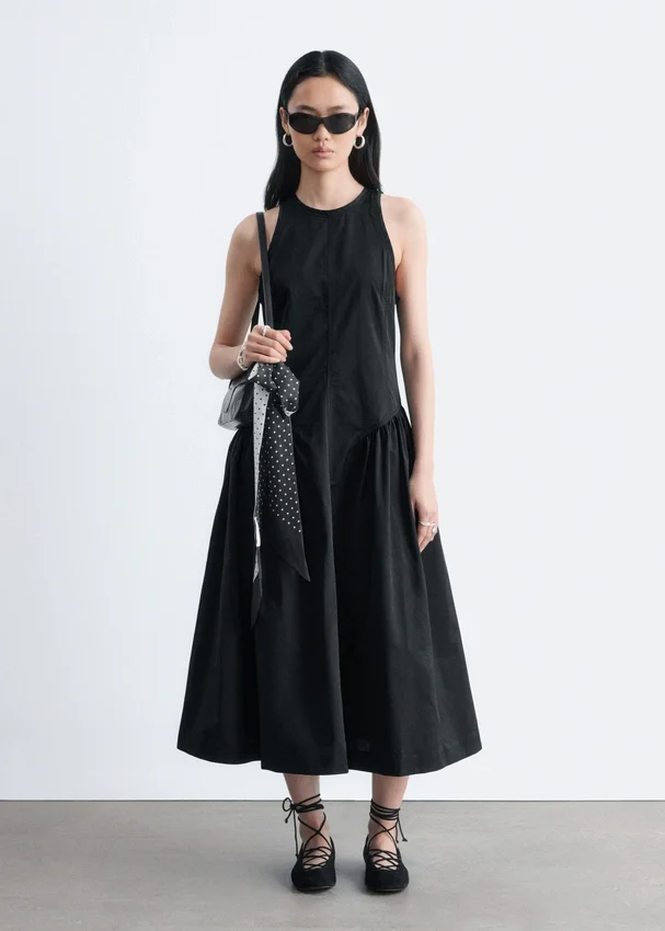 Ausgestelltes Midikleid Ausgestelltes Midikleid