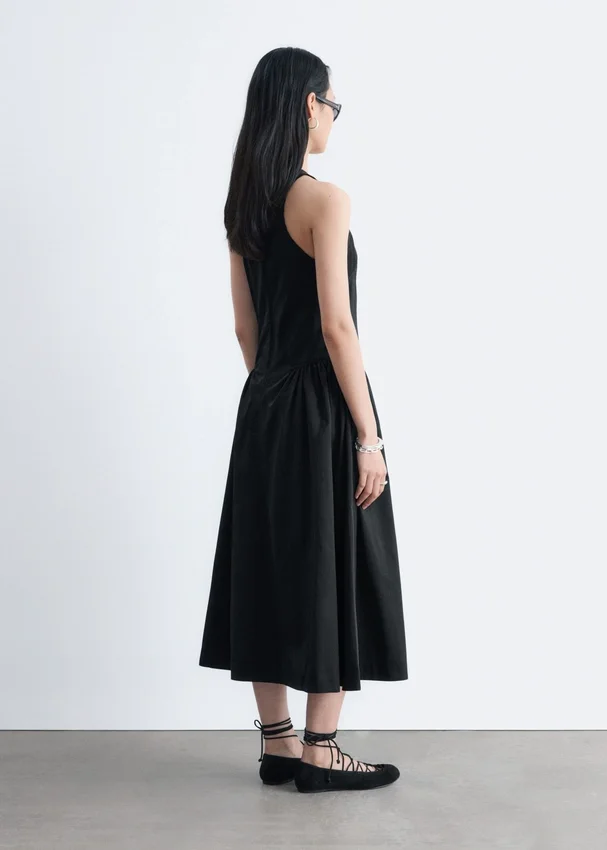 Ausgestelltes Midikleid Ausgestelltes Midikleid