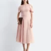 Ausgestelltes Midikleid aus Leinen