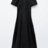 Ausgestelltes Midikleid aus Leinen