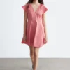 Ausgestelltes Minikleid