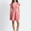 Ausgestelltes Minikleid