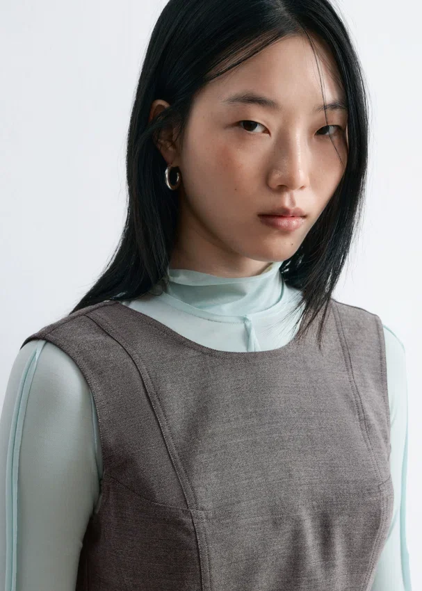 Ausgestelltes Minikleid aus Wolle Ausgestelltes Minikleid aus Wolle
