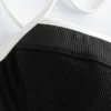 Badeanzug mit kontrastierenden Rippenbündchen