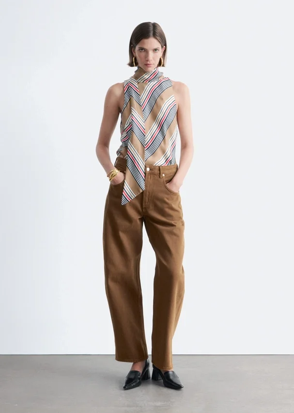 Barrel-Jeans mit weitem Bein Barrel-Jeans mit weitem Bein