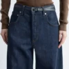 Barrel-Jeans mit weitem Bein Barrel-Jeans mit weitem Bein