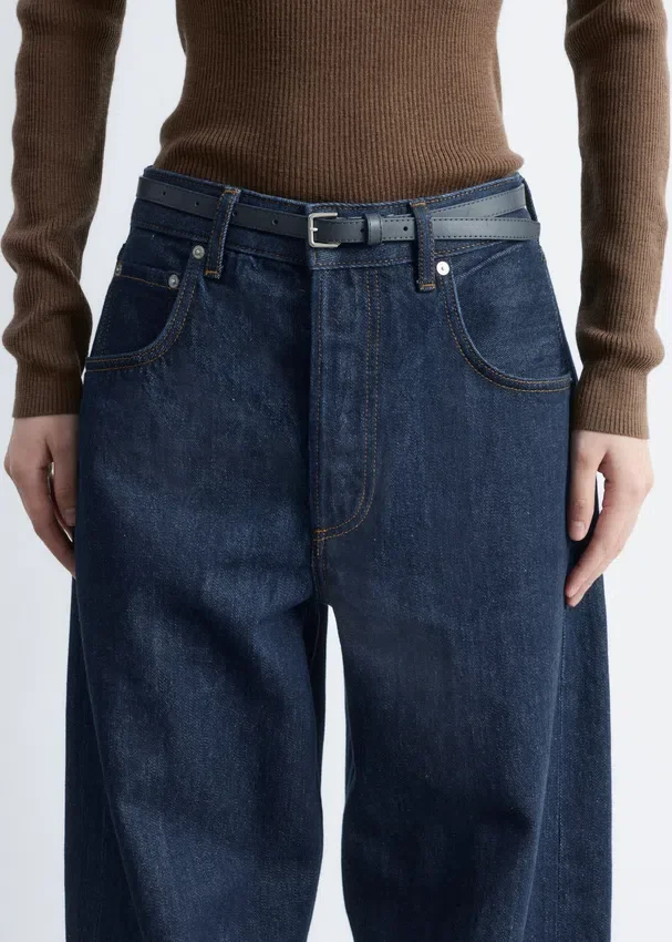 Barrel-Jeans mit weitem Bein Barrel-Jeans mit weitem Bein