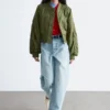 Barrel-Jeans mit weitem Bein Barrel-Jeans mit weitem Bein