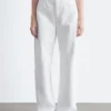 Barrel-Jeans mit weitem Bein Barrel-Jeans mit weitem Bein