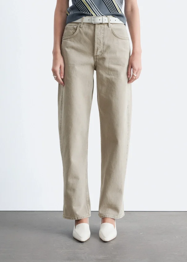 Barrel-Jeans mit weitem Bein Barrel-Jeans mit weitem Bein