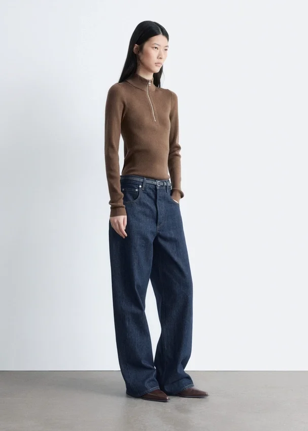 Barrel-Jeans mit weitem Bein Barrel-Jeans mit weitem Bein