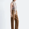Barrel-Jeans mit weitem Bein Barrel-Jeans mit weitem Bein