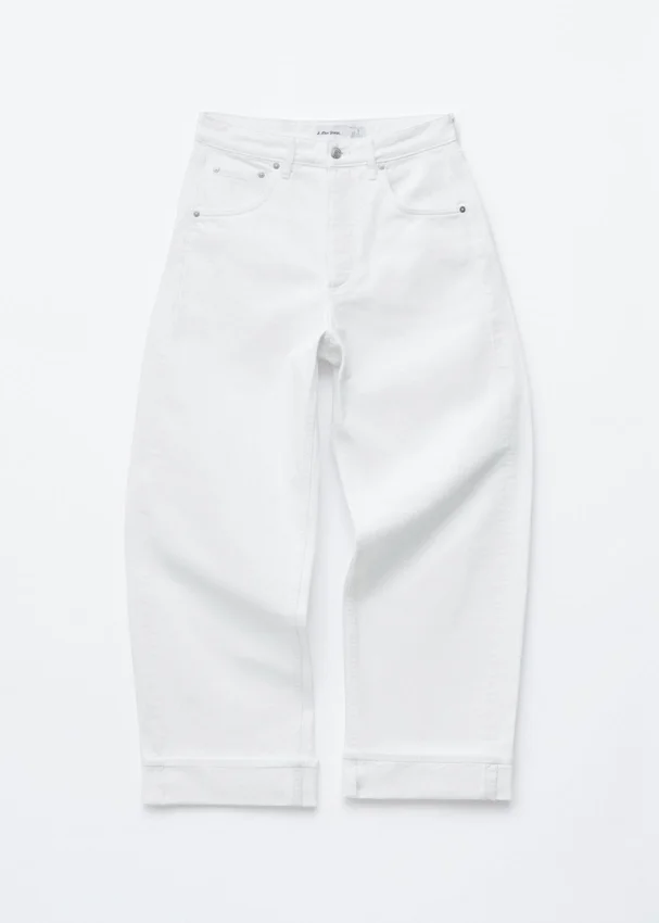 Barrel-Jeans mit weitem Bein Barrel-Jeans mit weitem Bein