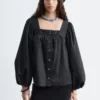 Baumwoll-Bluse mit quadratischem Ausschnitt Baumwoll-Bluse mit quadratischem Ausschnitt