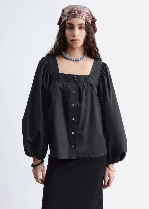 Baumwoll-Bluse mit quadratischem Ausschnitt Baumwoll-Bluse mit quadratischem Ausschnitt