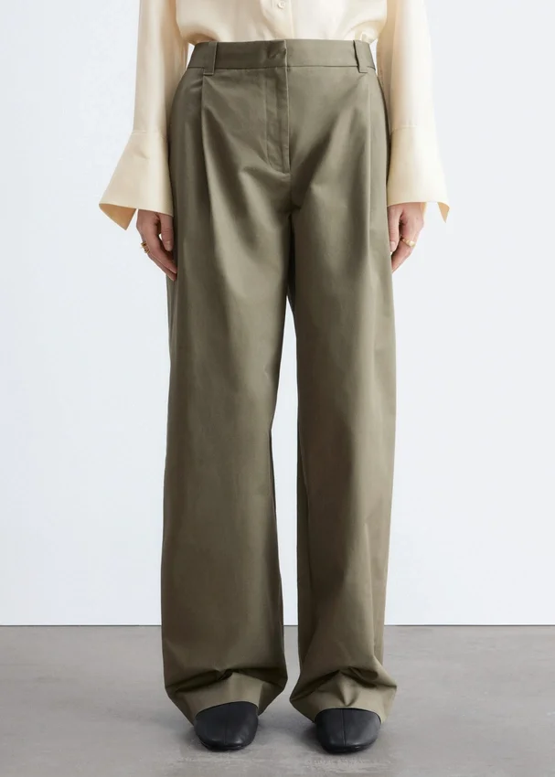Baumwollhose mit Bundfalten Baumwollhose mit Bundfalten