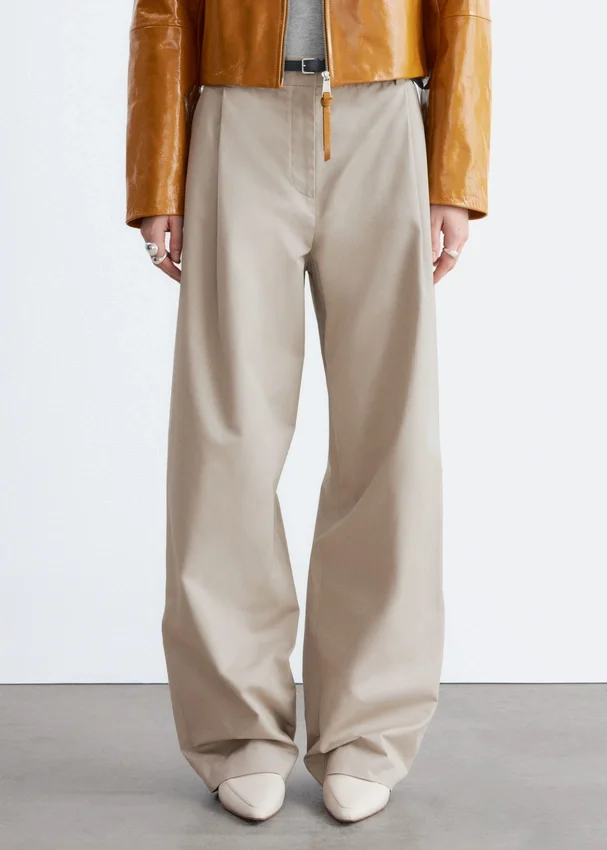 Baumwollhose mit Bundfalten Baumwollhose mit Bundfalten