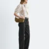 Bedruckte Seiden-Bluse mit Krawattenkragen Bedruckte Seiden-Bluse mit Krawattenkragen