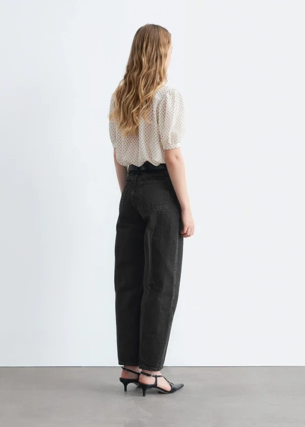 Bedruckte Seiden-Bluse mit Krawattenkragen Bedruckte Seiden-Bluse mit Krawattenkragen