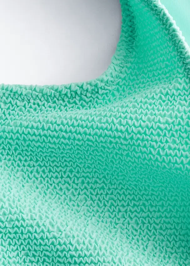 Bikini-Oberteil mit Schleifendetail Bikini-Oberteil mit Schleifendetail