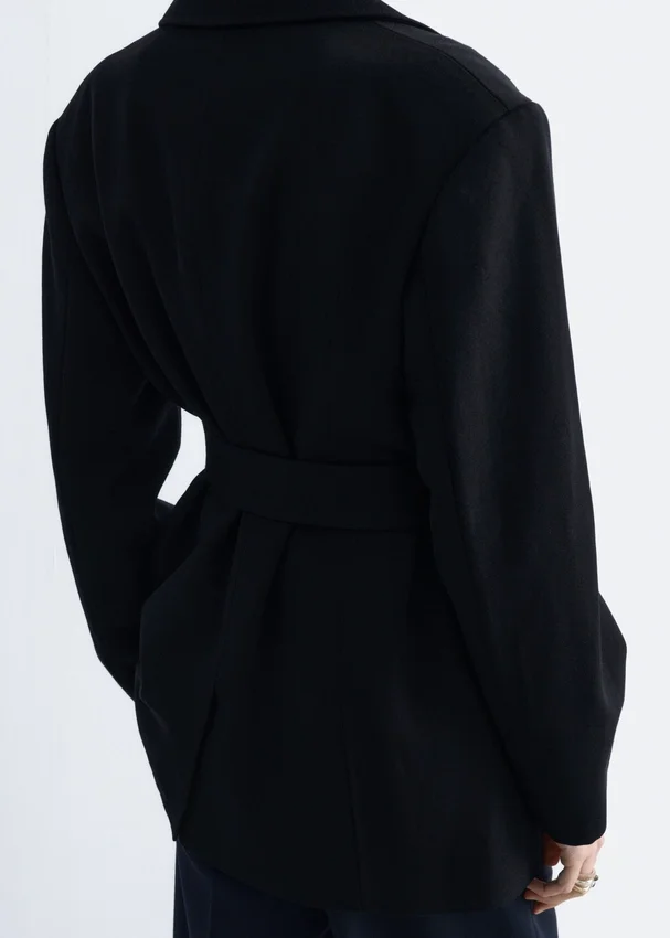 Blazer mit Kordel-Gürtel aus Wolle Blazer mit Kordel-Gürtel aus Wolle