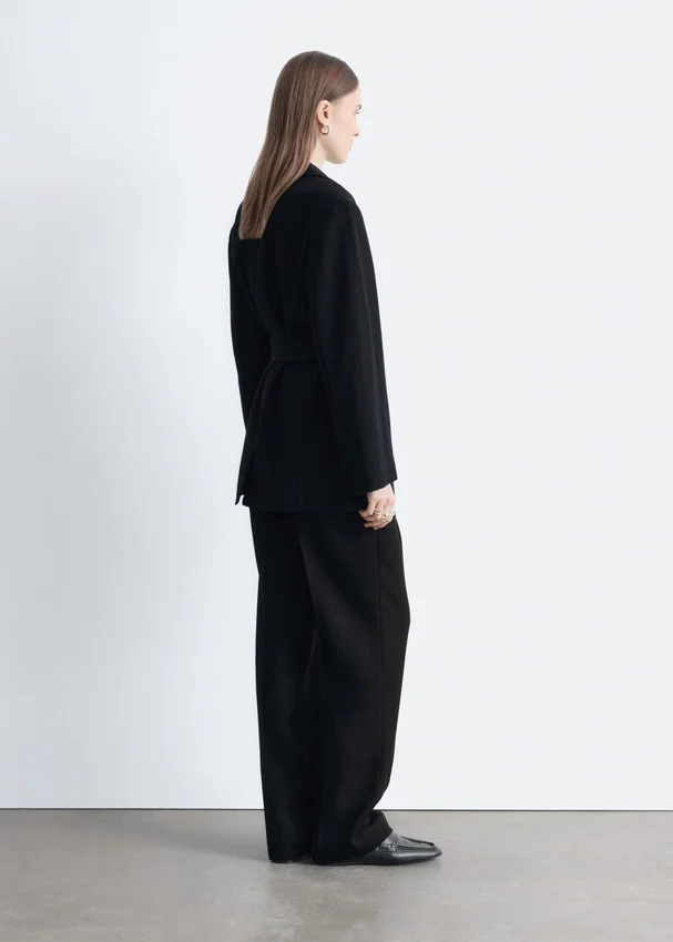 Blazer mit Kordel-Gürtel aus Wolle Blazer mit Kordel-Gürtel aus Wolle