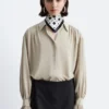 Bluse mit gerafftem Rücken Bluse mit gerafftem Rücken