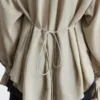 Bluse mit gerafftem Rücken Bluse mit gerafftem Rücken
