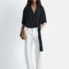 Bluse mit Wickelausschnitt Bluse mit Wickelausschnitt
