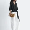 Bluse mit Wickelausschnitt Bluse mit Wickelausschnitt