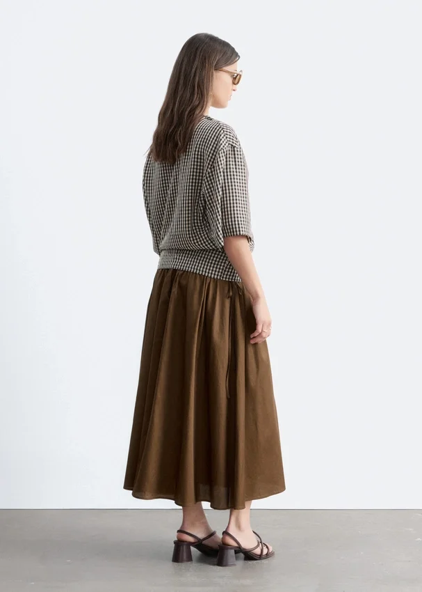 Bluse mit Wickelausschnitt Bluse mit Wickelausschnitt