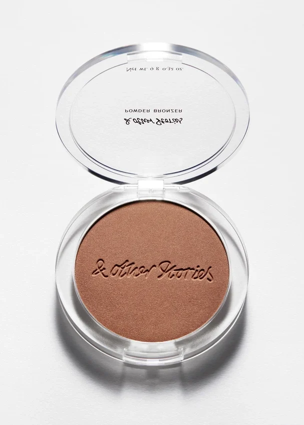 Camel Coveted Powder Bronzer Camel Coveted Powder Bronzer