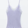 Camisole aus Rippstrick mit Spitze Camisole aus Rippstrick mit Spitze