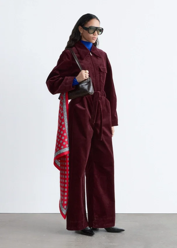 Cord-Jumpsuit mit Gürtel Cord-Jumpsuit mit Gürtel