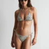 Beste Übereinstimmung Bikini-Slip mit seitlichen Bändern Beste Übereinstimmung Bikini-Slip mit seitlichen Bändern