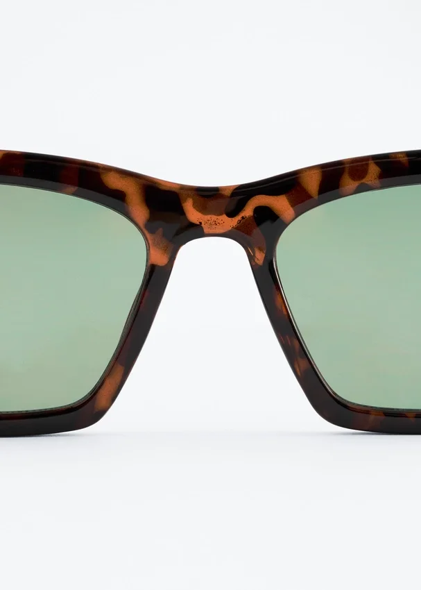 Eckige Cat-Eye-Sonnenbrille Eckige Cat-Eye-Sonnenbrille