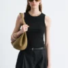 Eng anliegendes Tanktop Eng anliegendes Tanktop