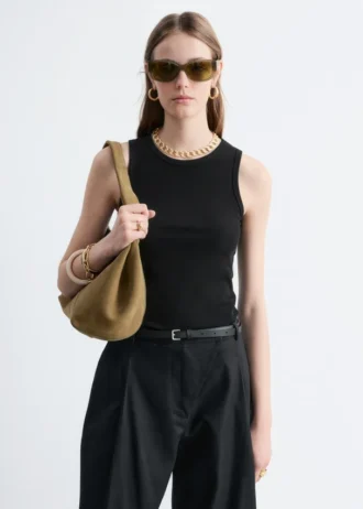 Eng anliegendes Tanktop