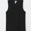 Eng anliegendes Tanktop Eng anliegendes Tanktop