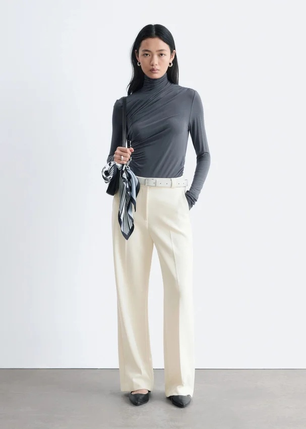 Gerade Hose mit Pressfalte Gerade Hose mit Pressfalte