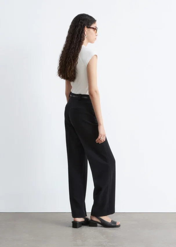 Gerade Hose mit Pressfalte Gerade Hose mit Pressfalte