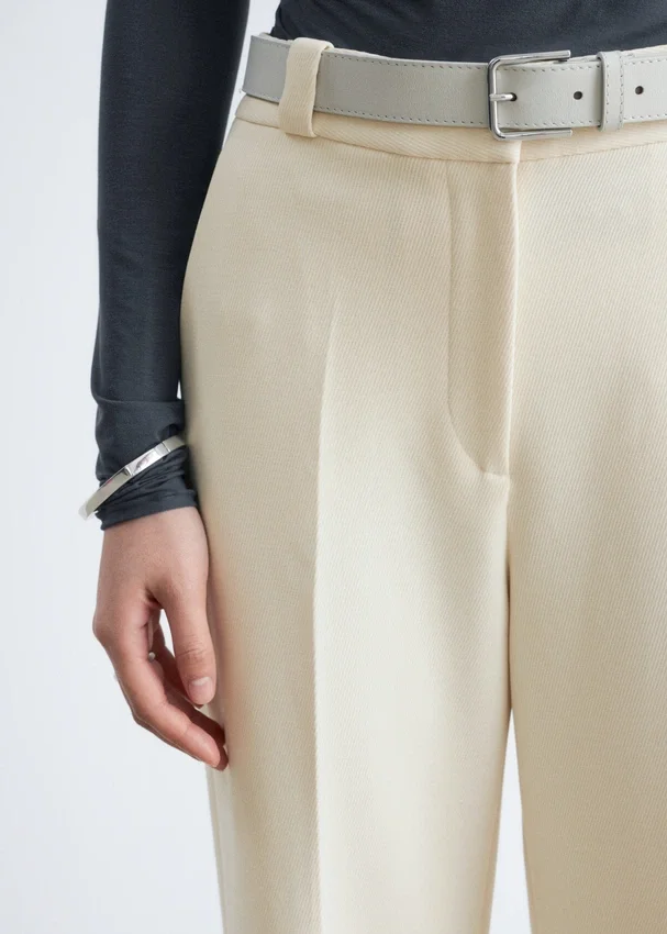 Gerade Hose mit Pressfalte Gerade Hose mit Pressfalte