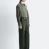 Gerade Hose mit Pressfalte