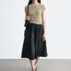 Geraffter Midirock aus Twill Geraffter Midirock aus Twill