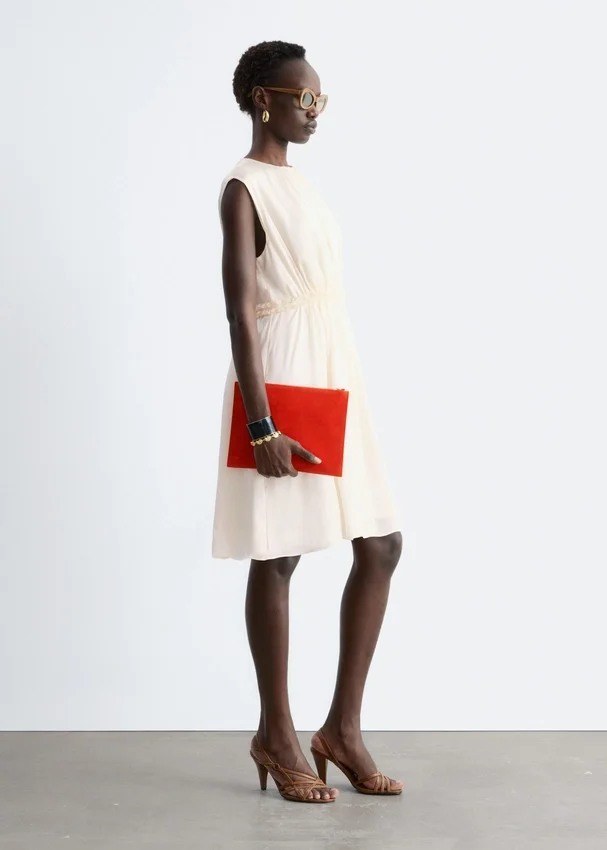 Gerafftes Seiden-Minikleid Gerafftes Seiden-Minikleid